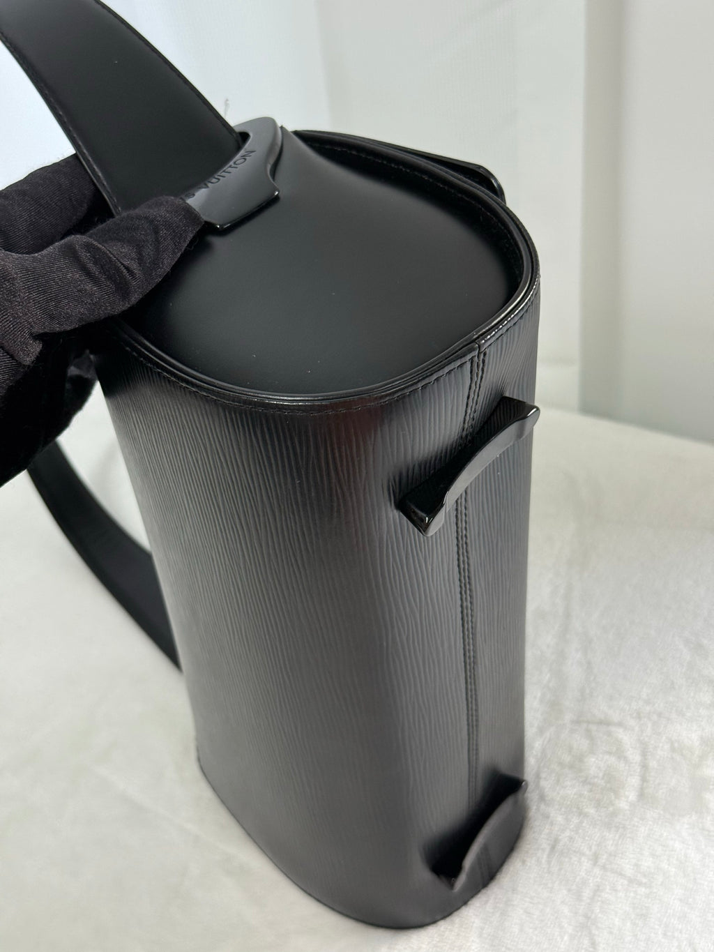 LOUIS VUITTON Epi Nocturne Shoulderbag