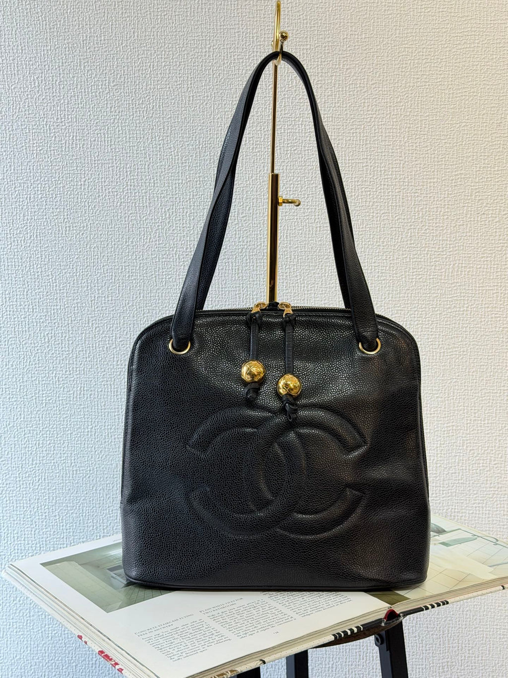 CHANEL Double-C Cavier Golden Ball Shoulderbag