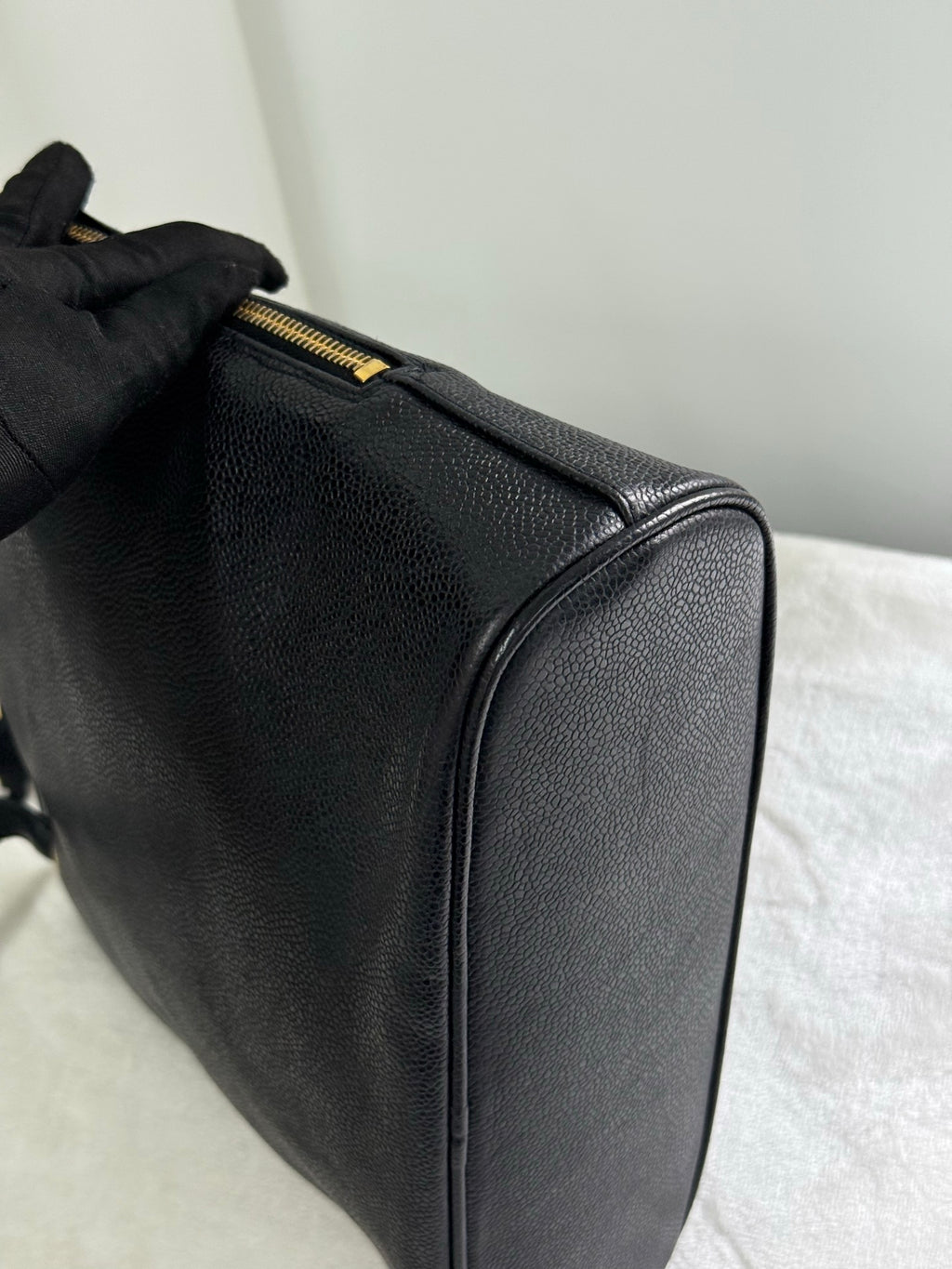 CHANEL Double-C Cavier Golden Ball Shoulderbag