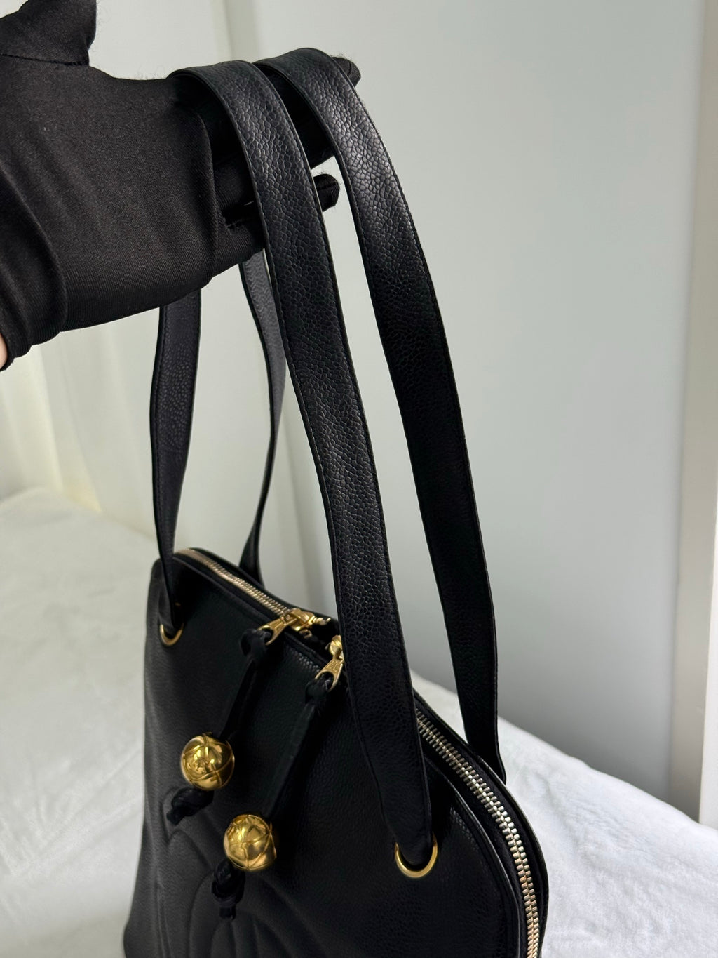 CHANEL Double-C Cavier Golden Ball Shoulderbag