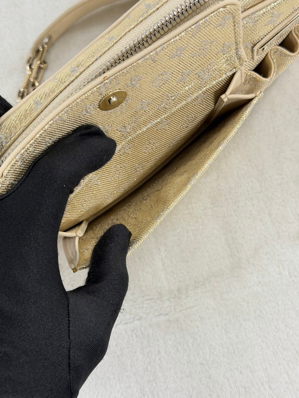 LOUIS VUITTON Satin Monogram Shoulderbag