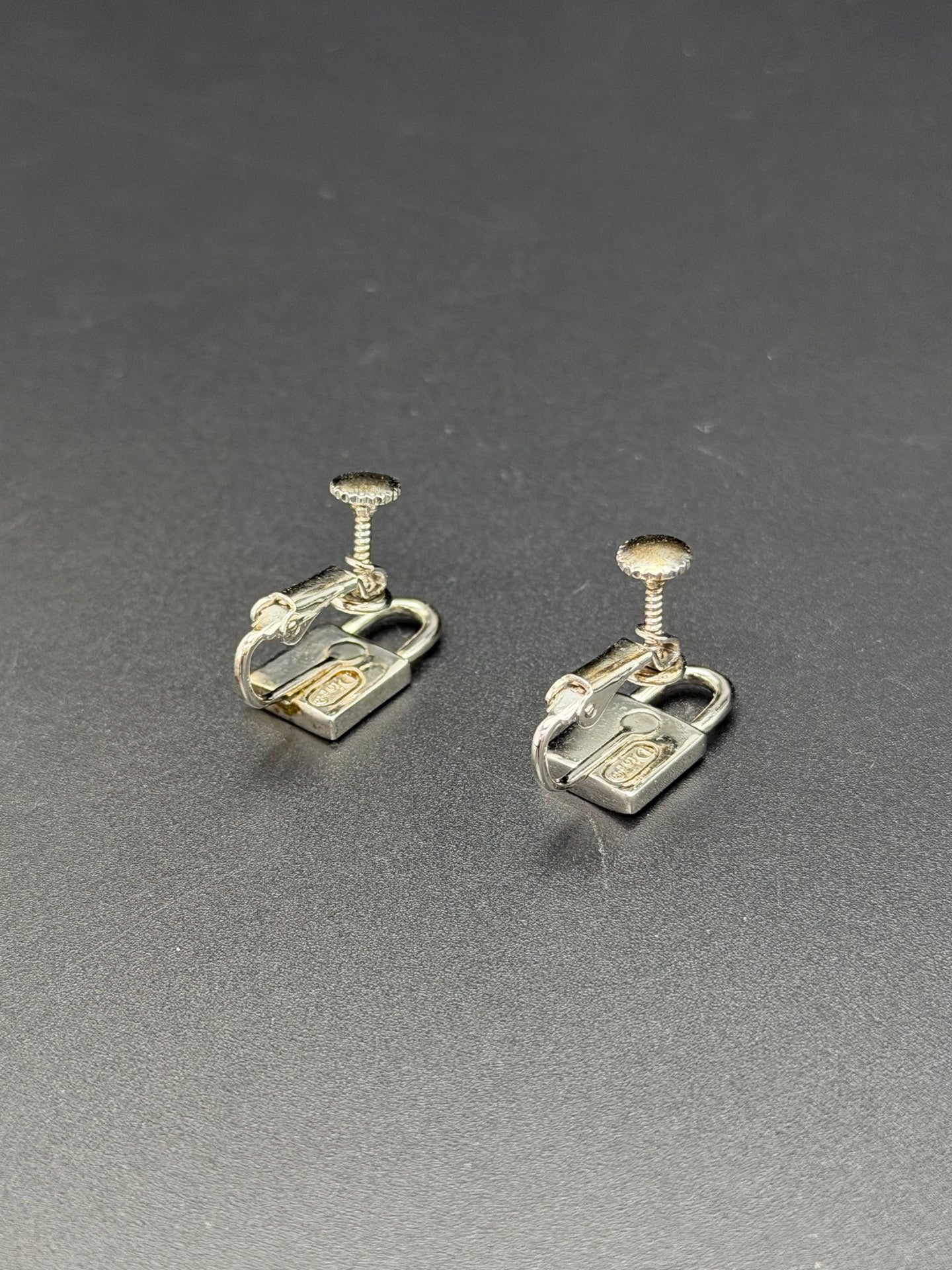 CHRISTIAN DIOR Logo Lock Earring Clip