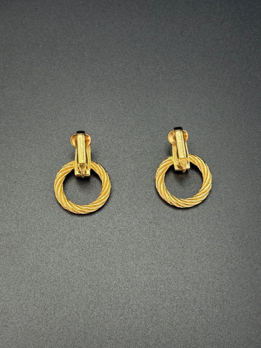CHRISTIAN DIOR Circle Earring Clip