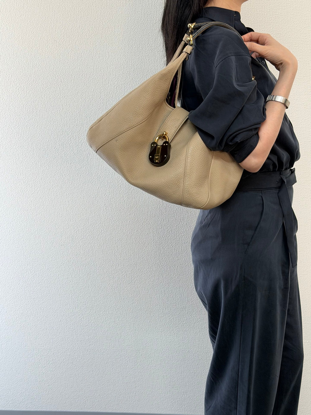 LOEWE Calle Hobobag