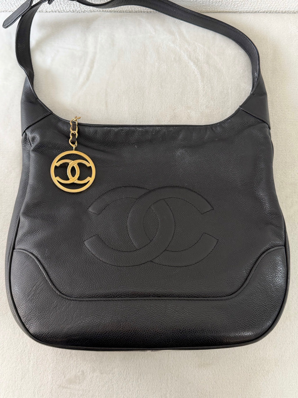 CHANEL Genuine Double-C Hobobag