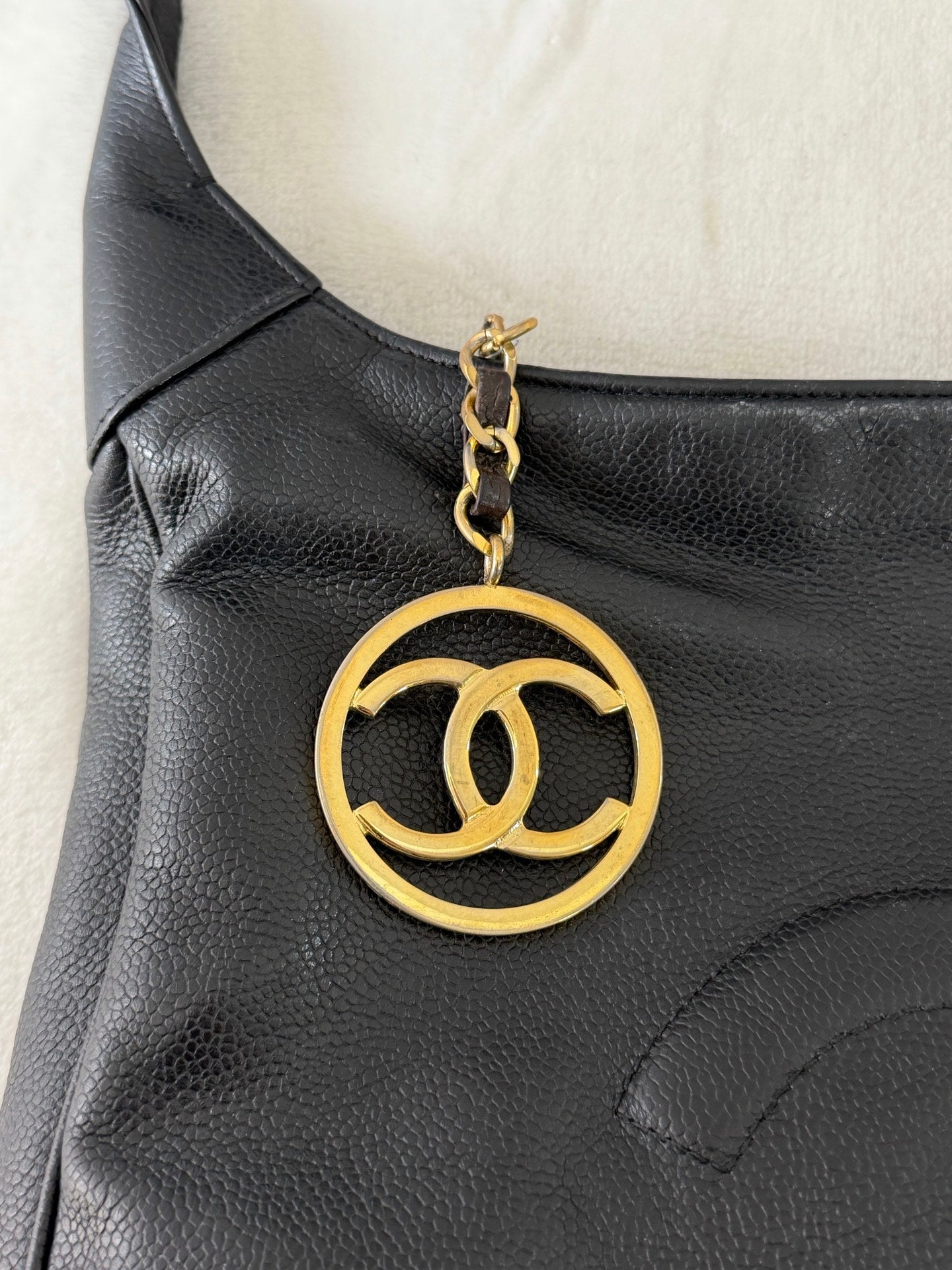 CHANEL Genuine Double-C Hobobag