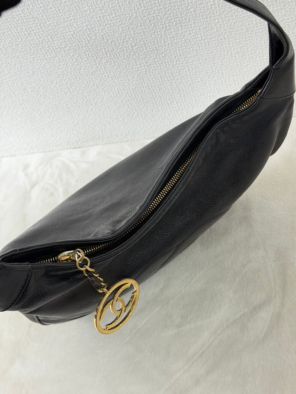 CHANEL Genuine Double-C Hobobag