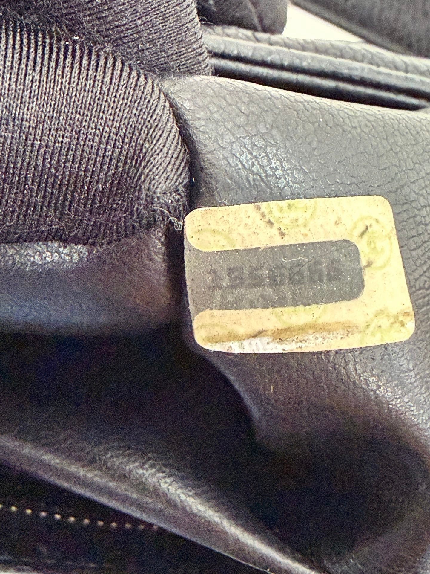 CHANEL Genuine Double-C Hobobag