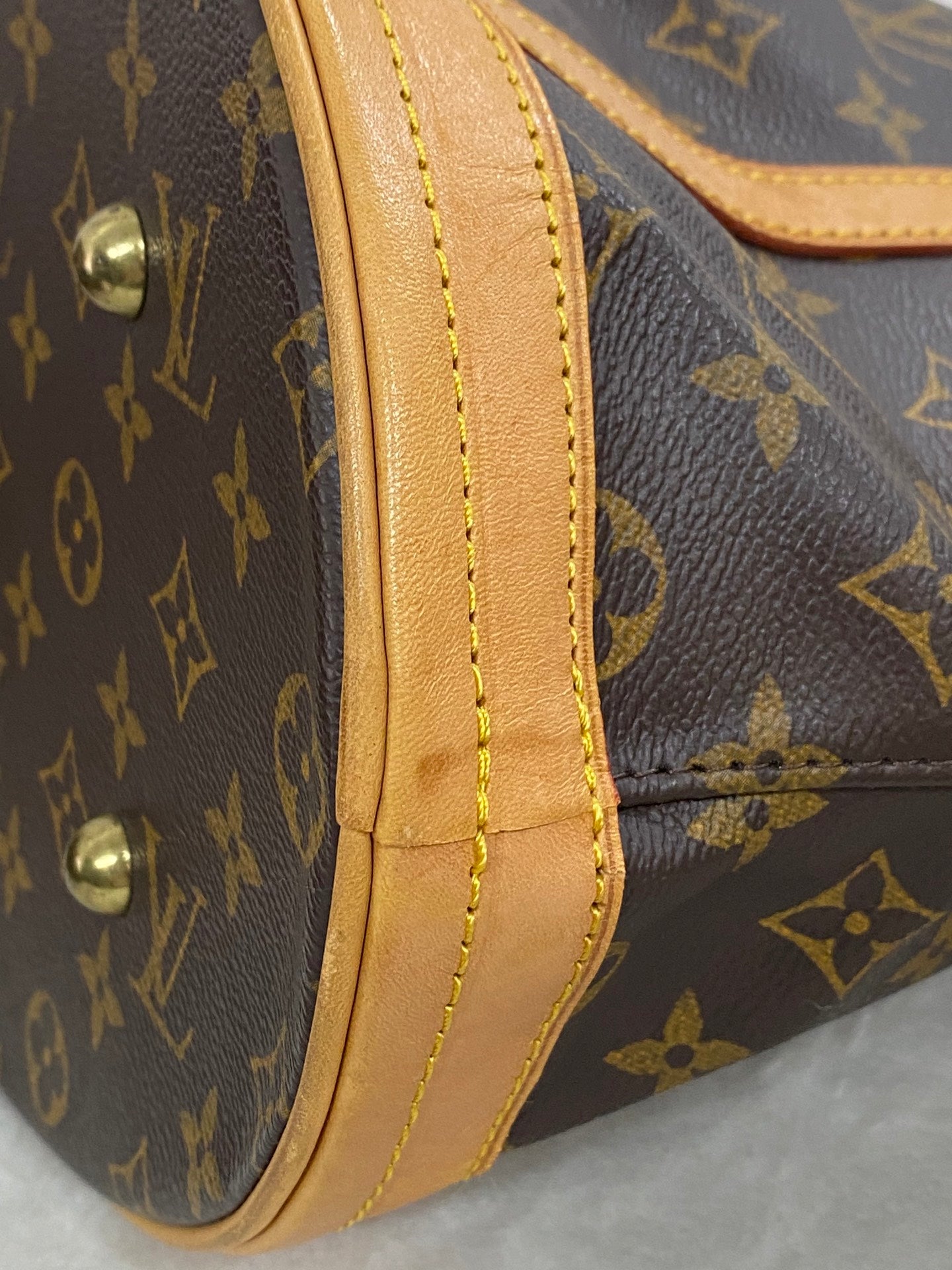 LOUIS VUITTON Monogram Bucket Handbag