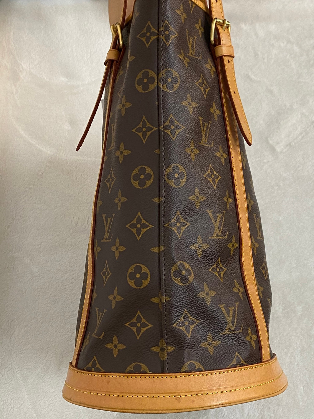 LOUIS VUITTON Monogram Bucket Handbag