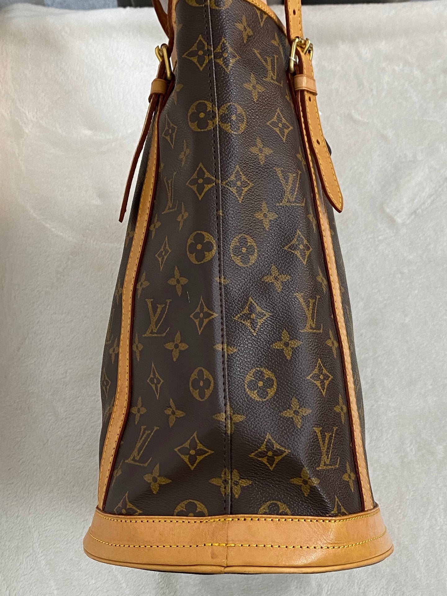 LOUIS VUITTON Monogram Bucket Handbag