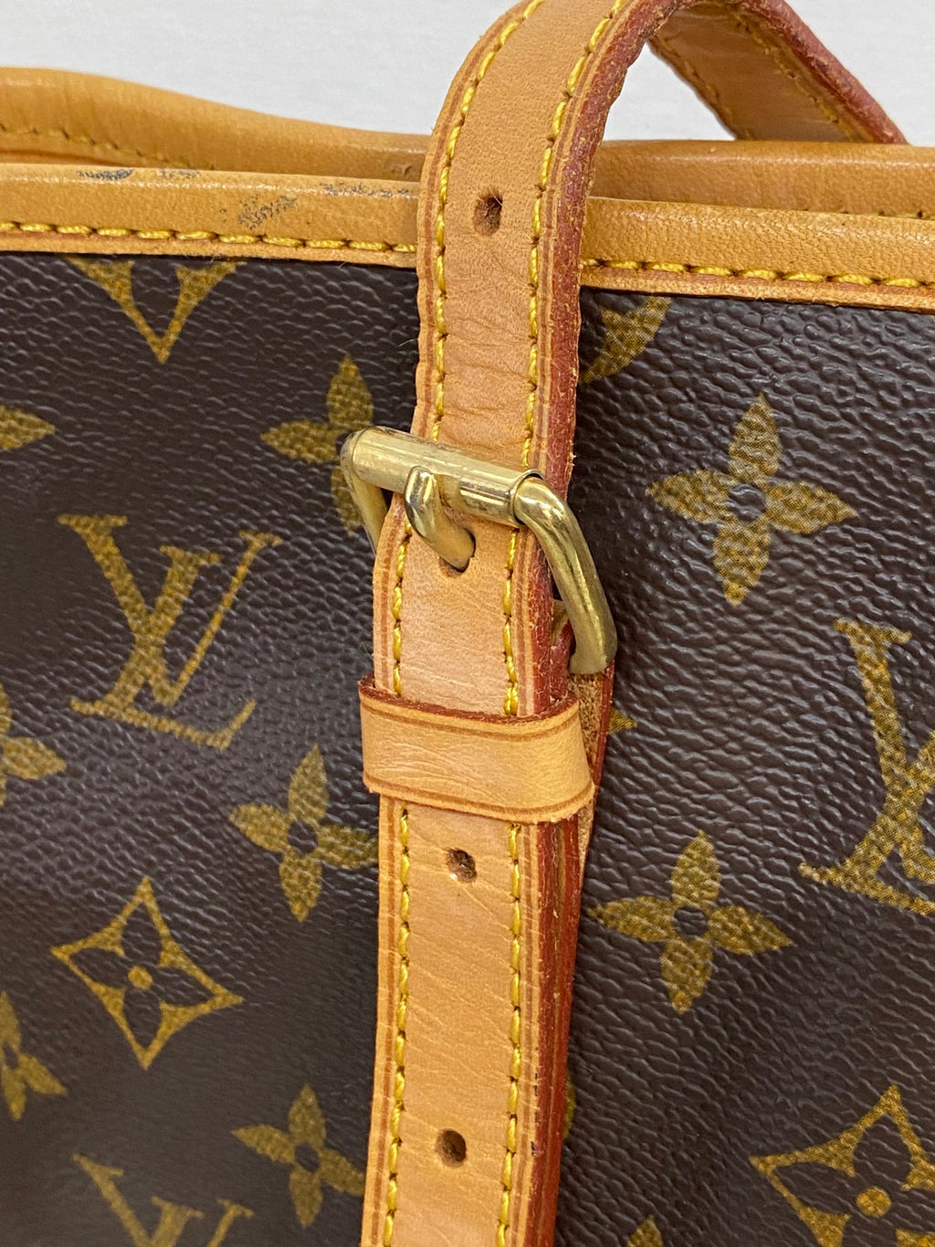 LOUIS VUITTON Monogram Bucket Handbag