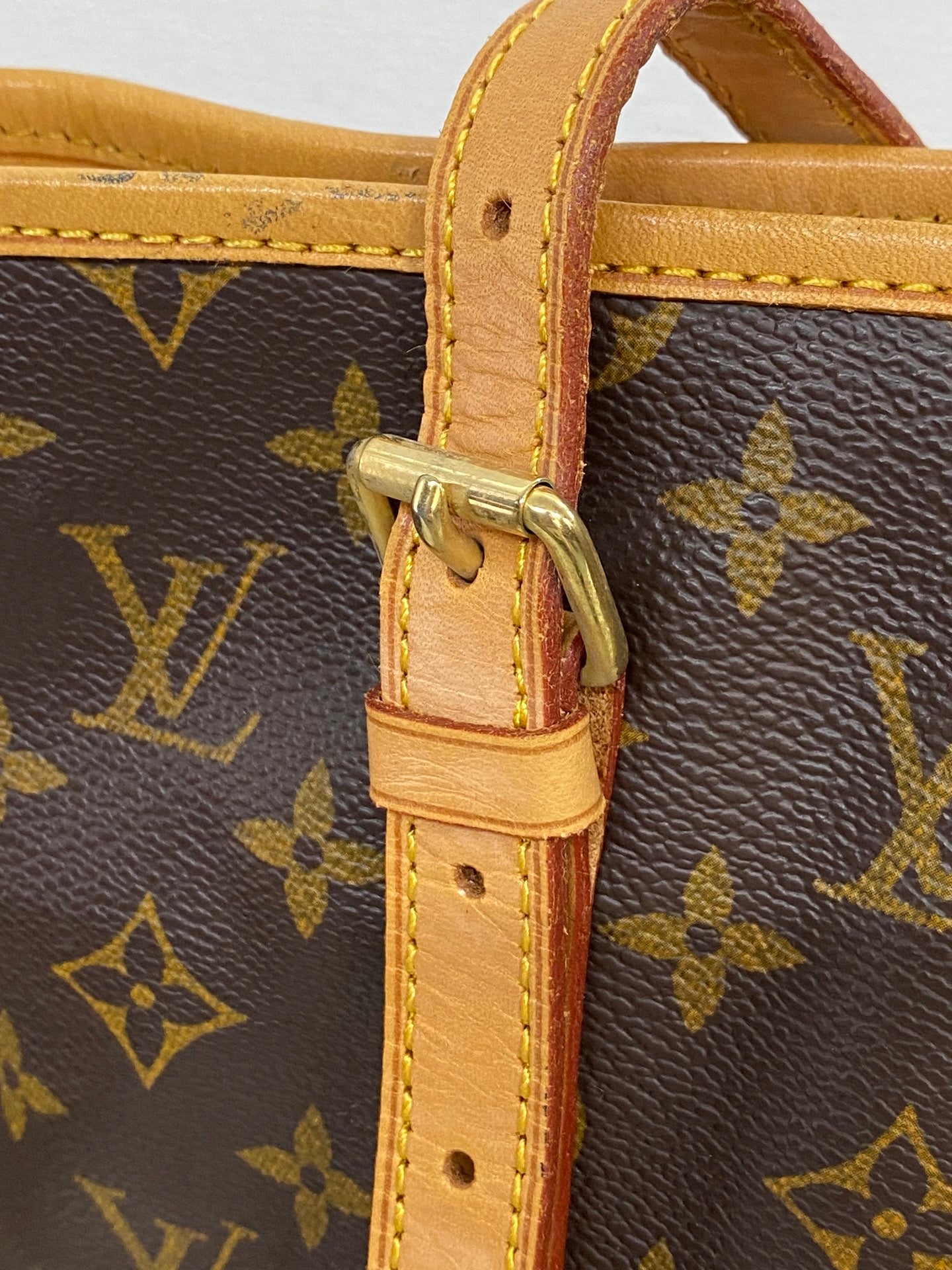LOUIS VUITTON Monogram Bucket Handbag