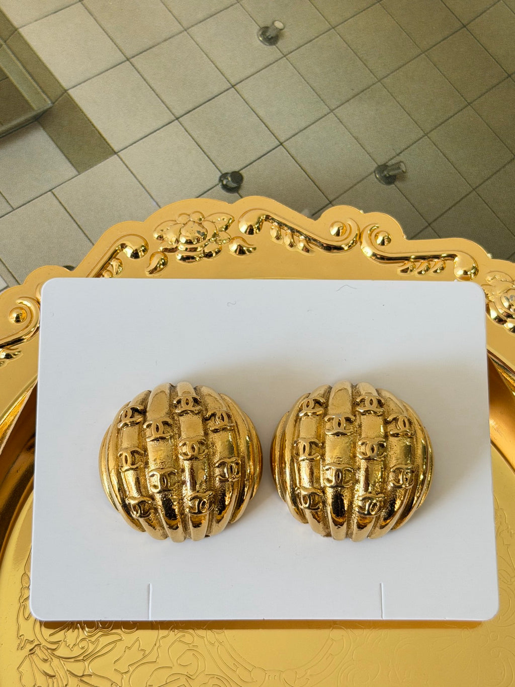CHANEL Mini Double-C logo Earring Clip