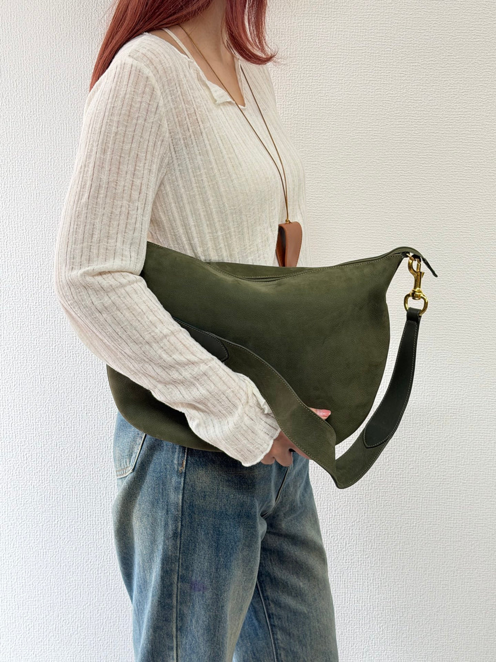 GUCCI Halfmoon Suded Shoulderbag