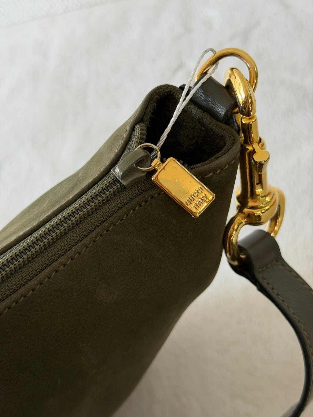 GUCCI Halfmoon Suded Shoulderbag