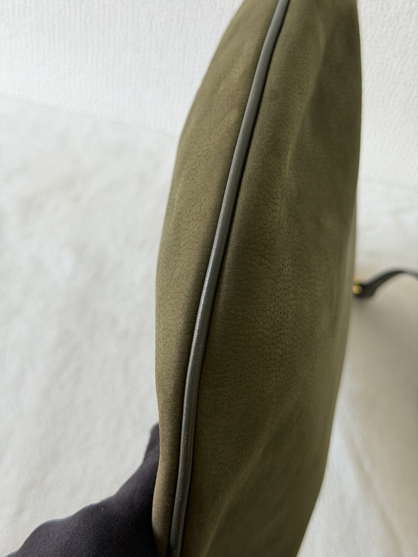 GUCCI Halfmoon Suded Shoulderbag