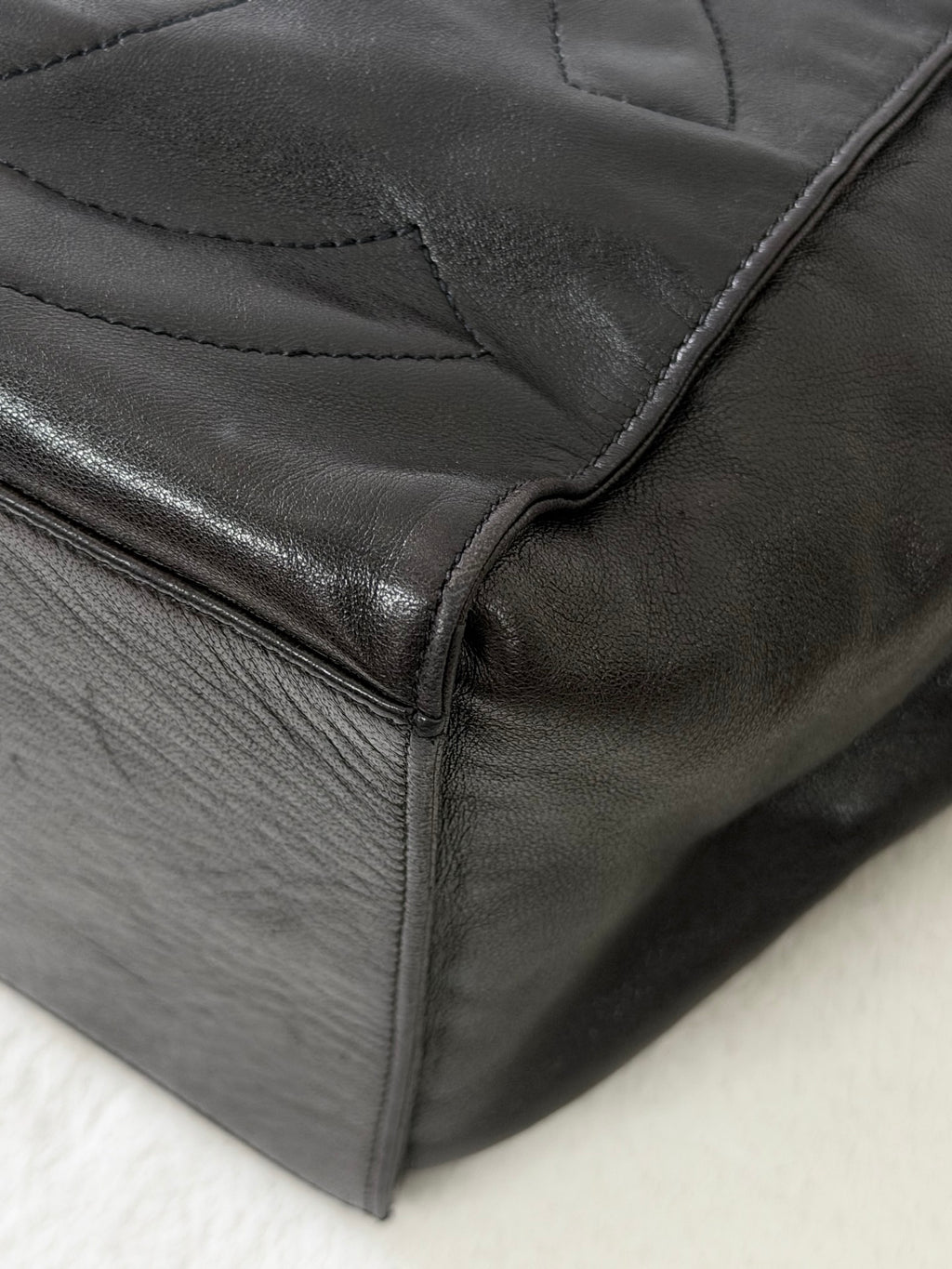 CHANEL Genuine Bucket Shoulderbag