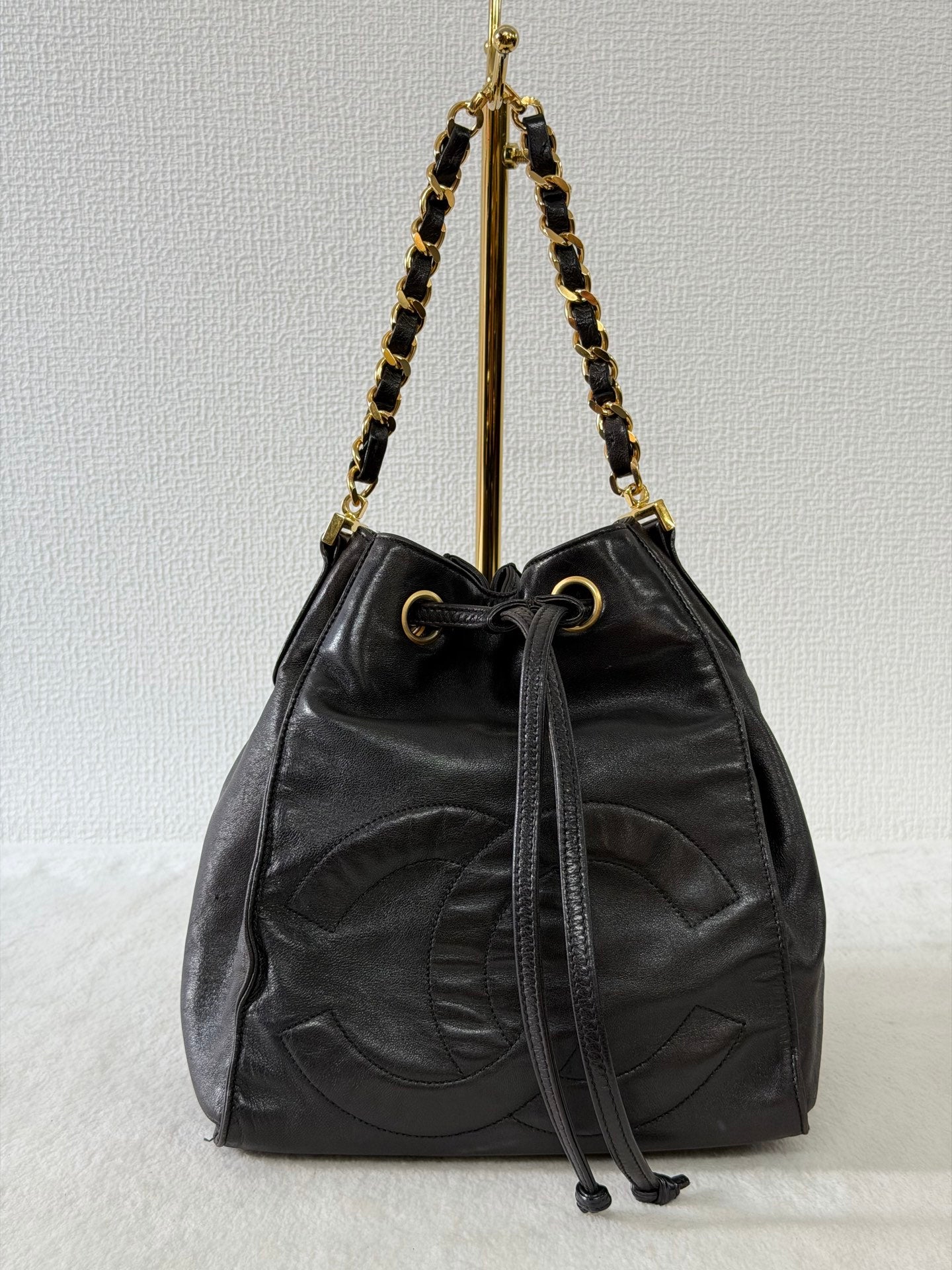 CHANEL Genuine Bucket Shoulderbag
