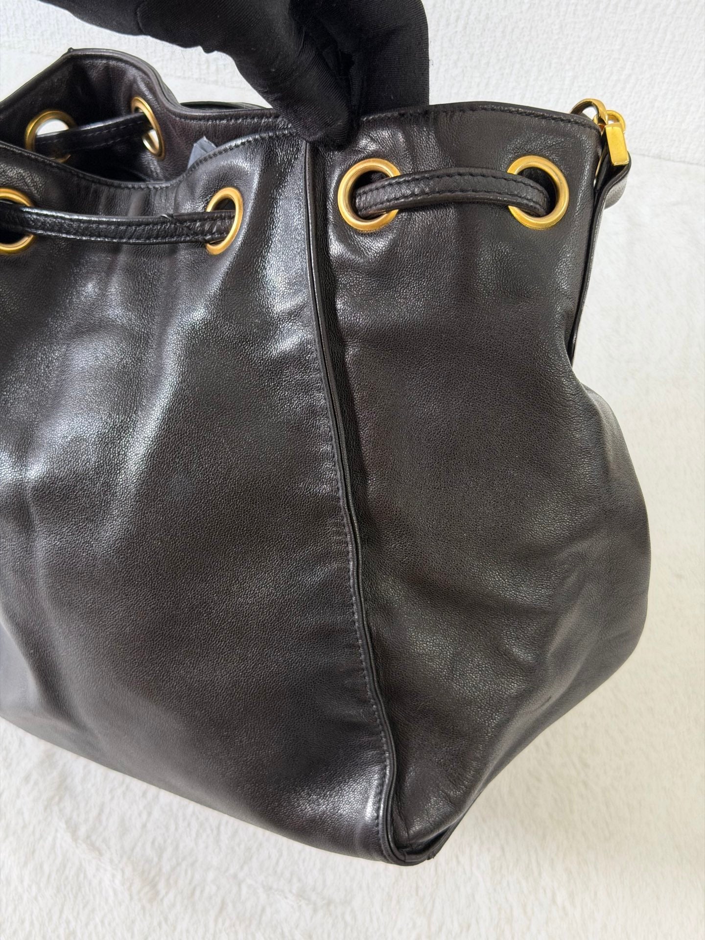 CHANEL Genuine Bucket Shoulderbag