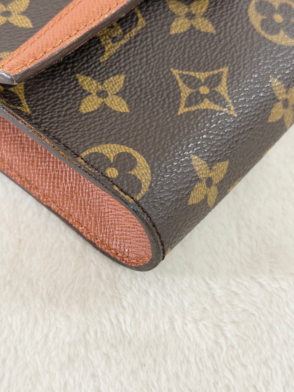 LOUIS VUITTON Monogram 2WAY Wallet