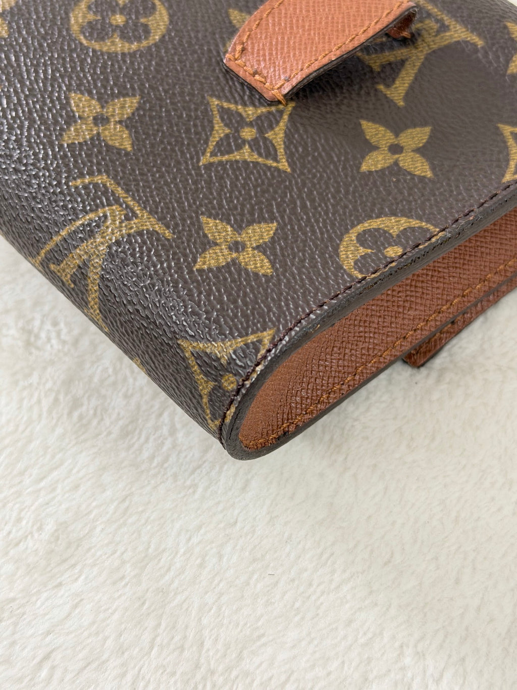 LOUIS VUITTON Monogram 2WAY Wallet