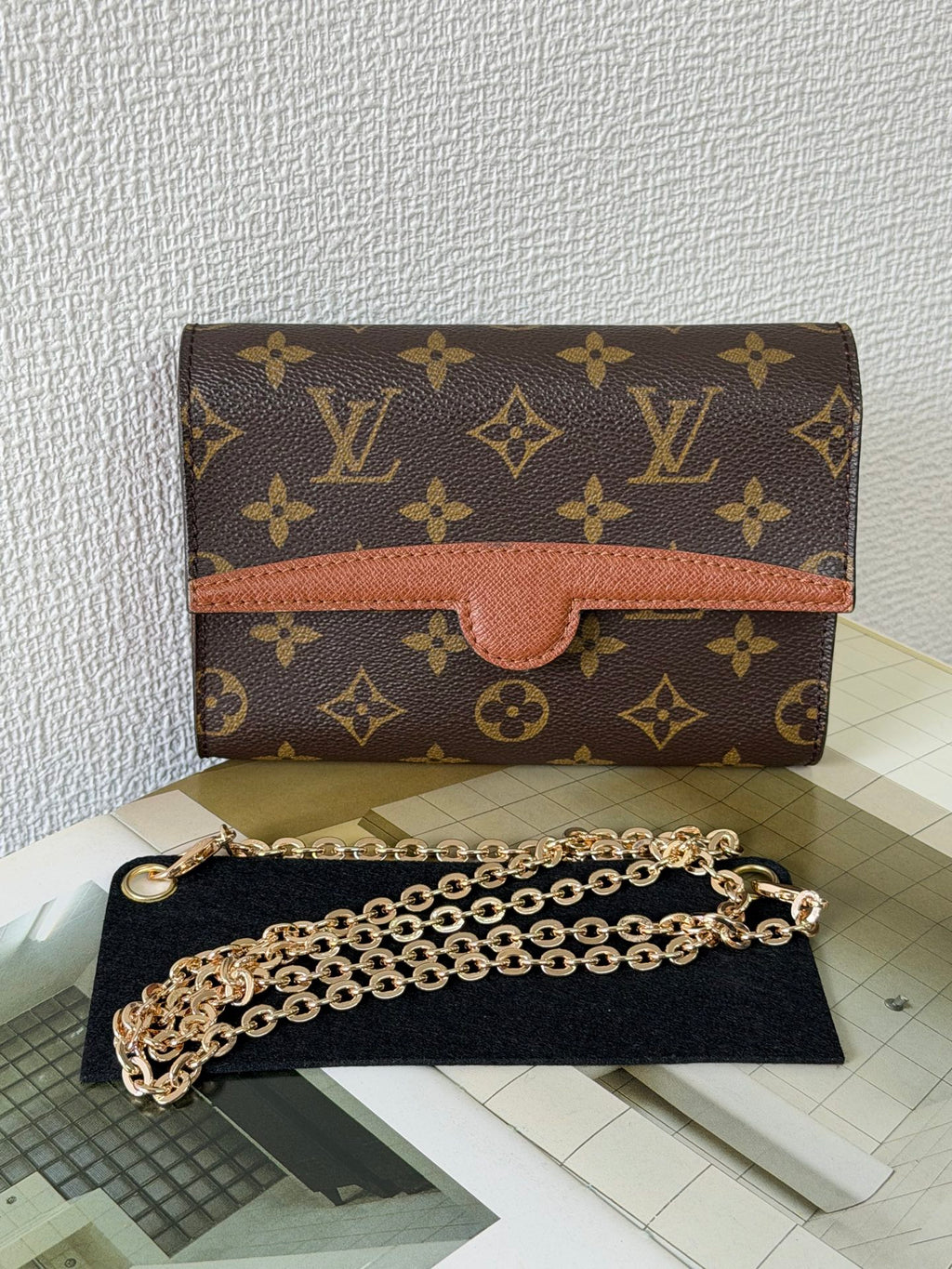 LOUIS VUITTON Monogram 2WAY Wallet
