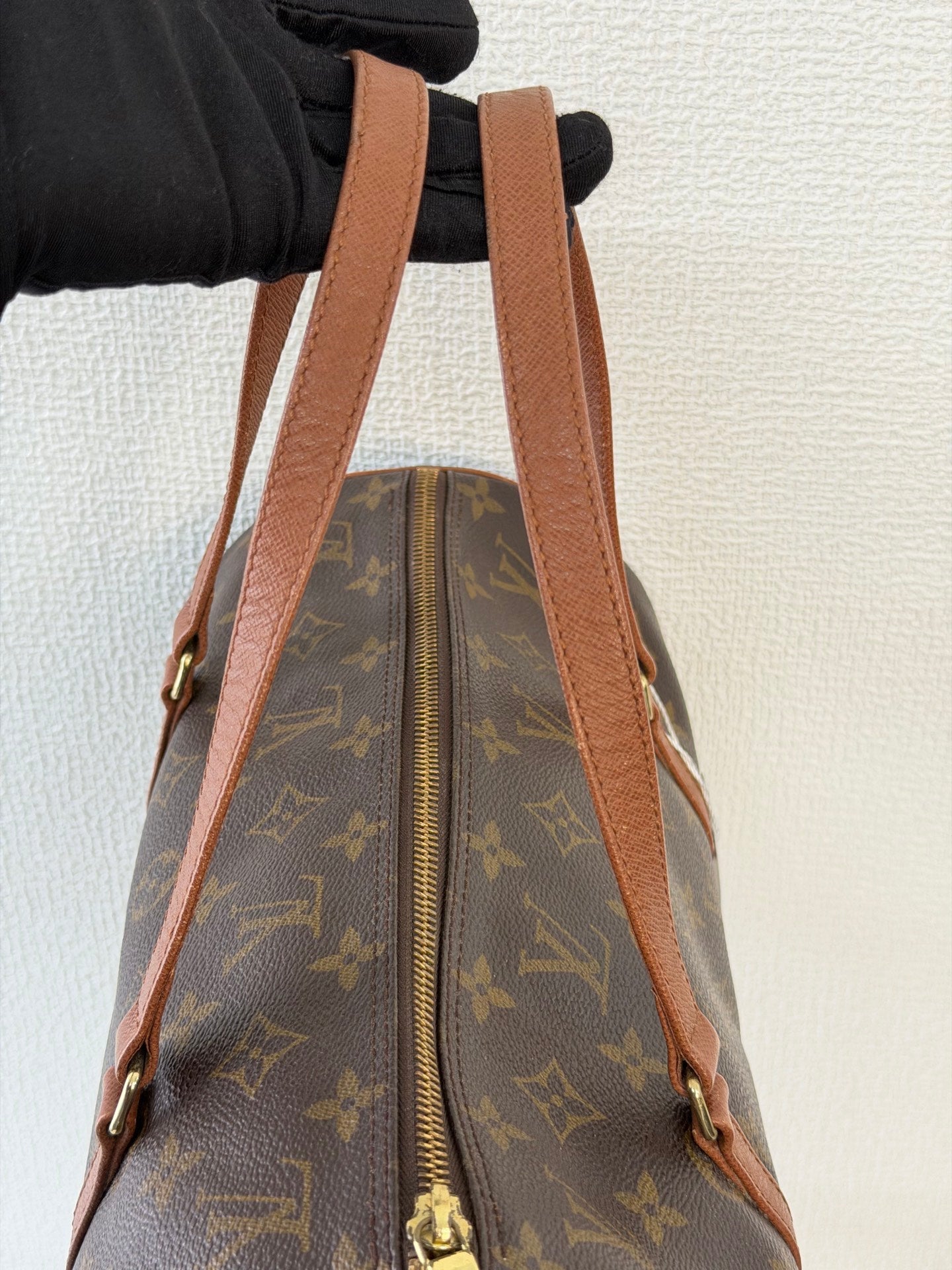 LOUIS VUITTON Monogram Pappillion Handbag