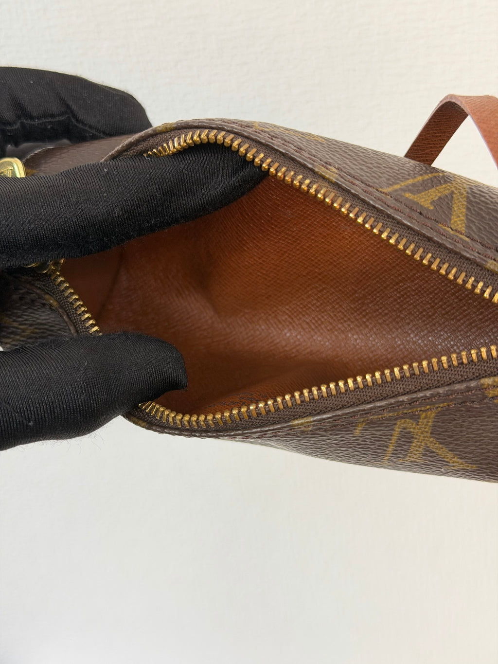 LOUIS VUITTON Monogram Pappillion Handbag