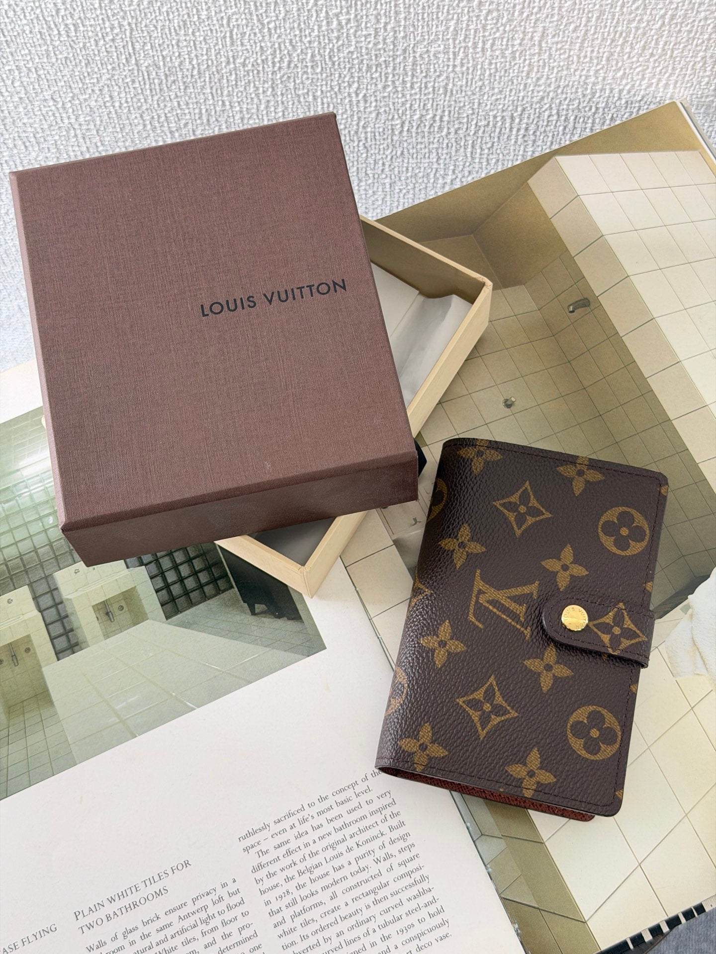 LOUIS VUITTON Monogram Bifold Wallet