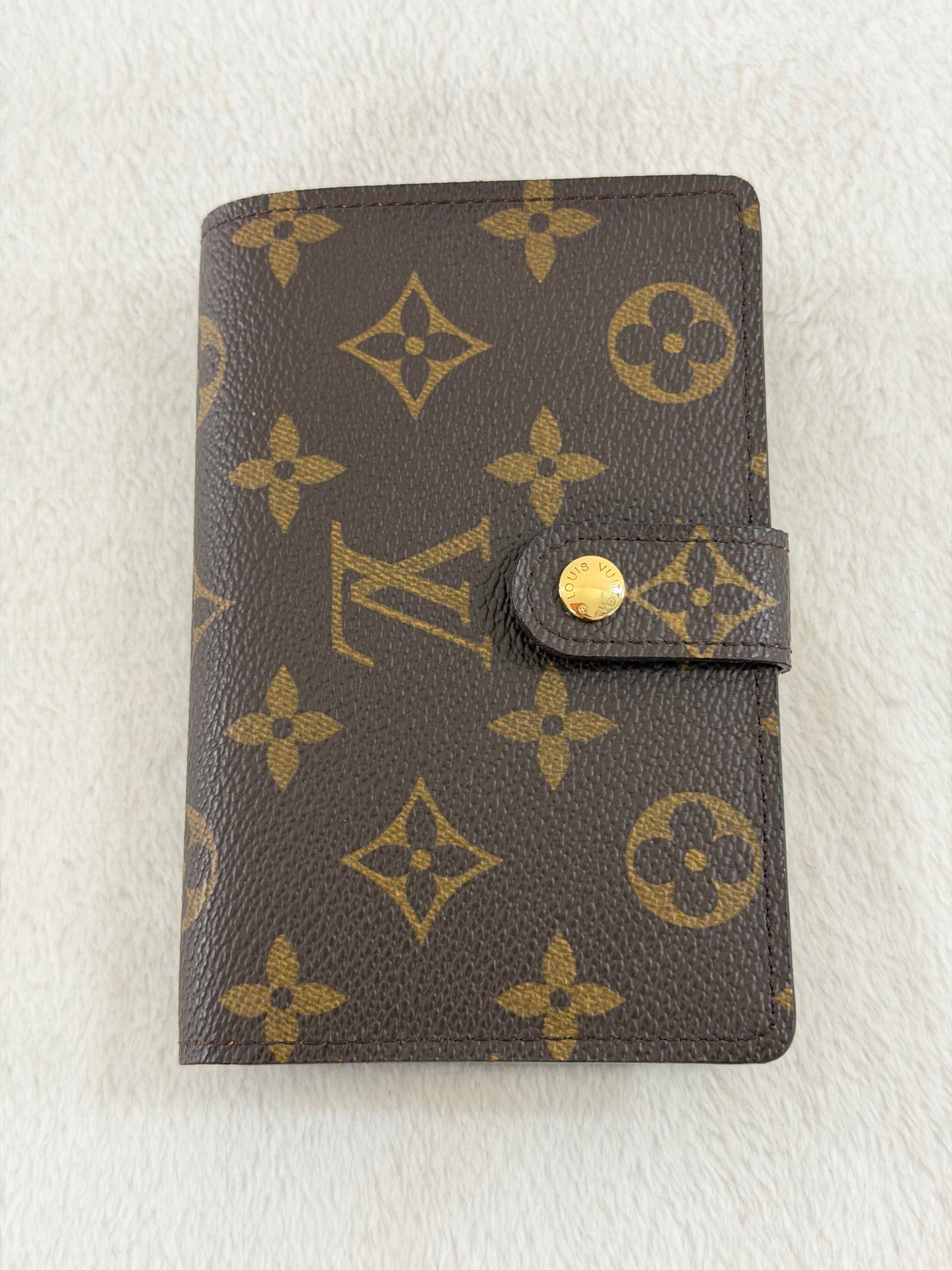 LOUIS VUITTON Monogram Bifold Wallet