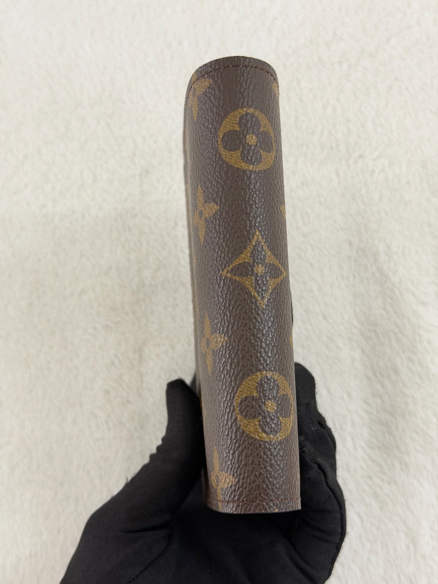 LOUIS VUITTON Monogram Bifold Wallet