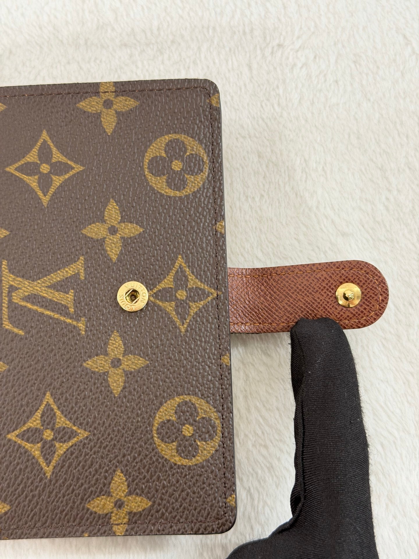 LOUIS VUITTON Monogram Bifold Wallet