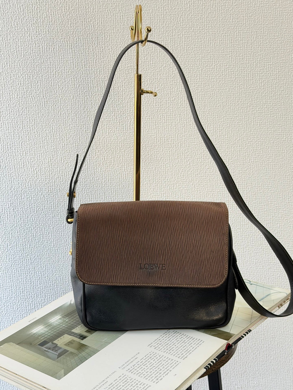 LOEWE Velázquez Massenger Shoulderbag
