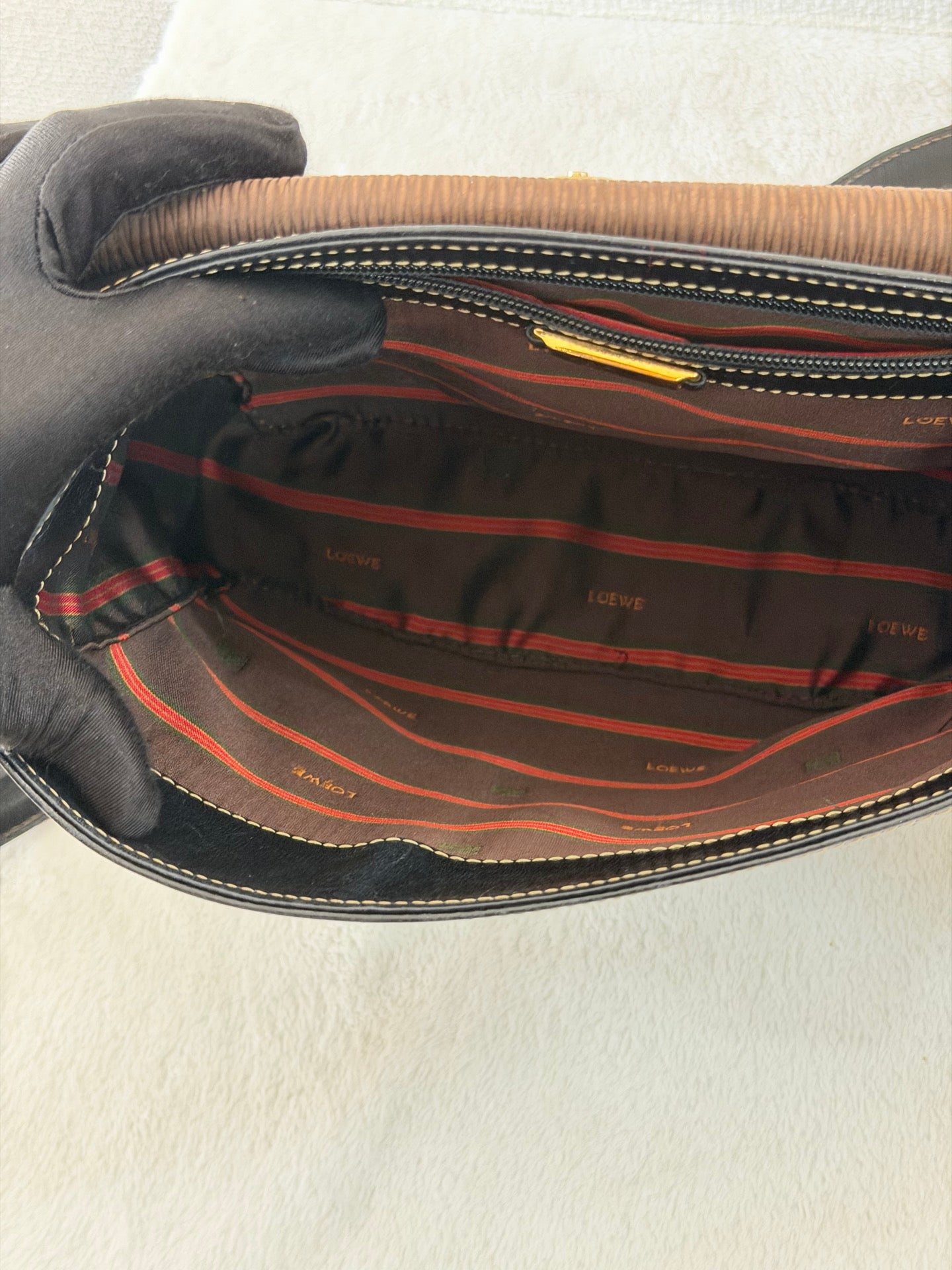 LOEWE Velázquez Massenger Shoulderbag