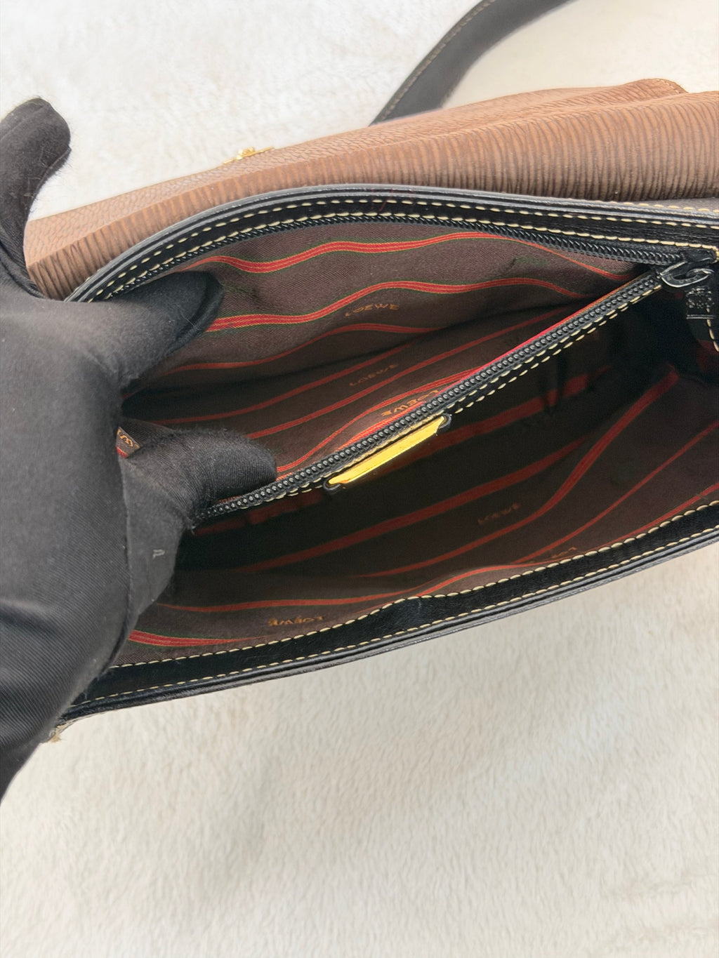 LOEWE Velázquez Massenger Shoulderbag