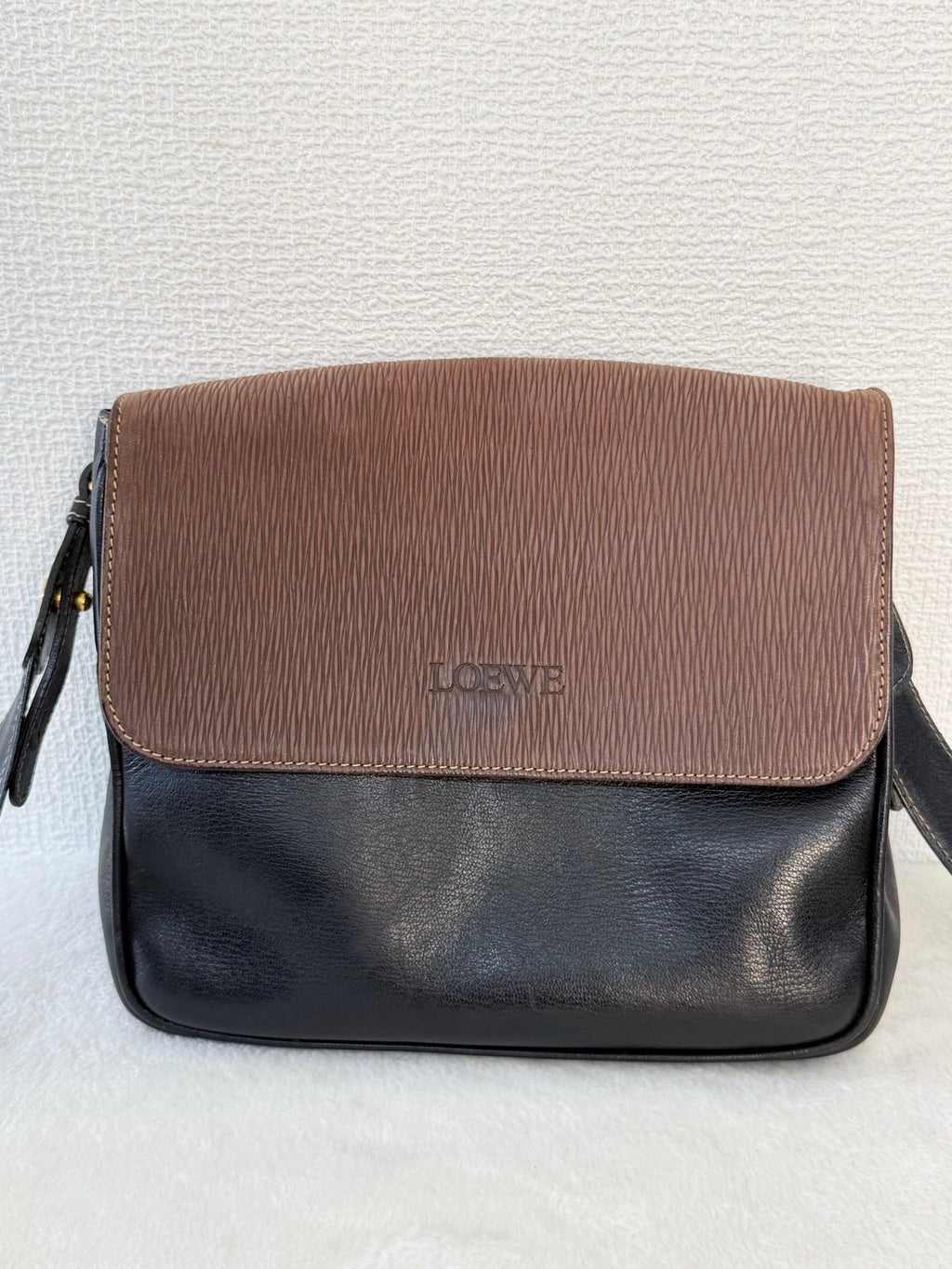 LOEWE Velázquez Massenger Shoulderbag