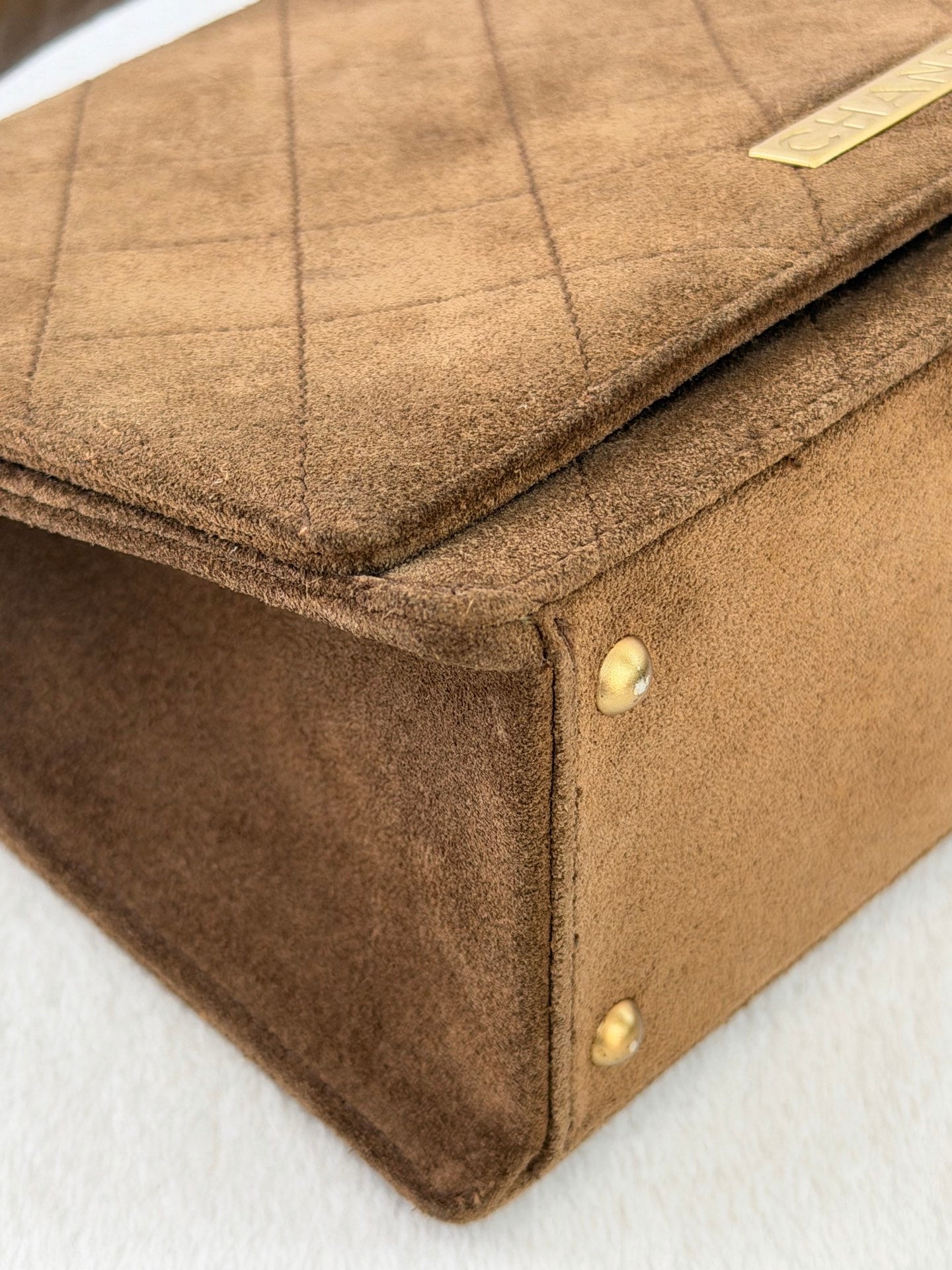 CHANEL Quilted Suede Shoulderbag