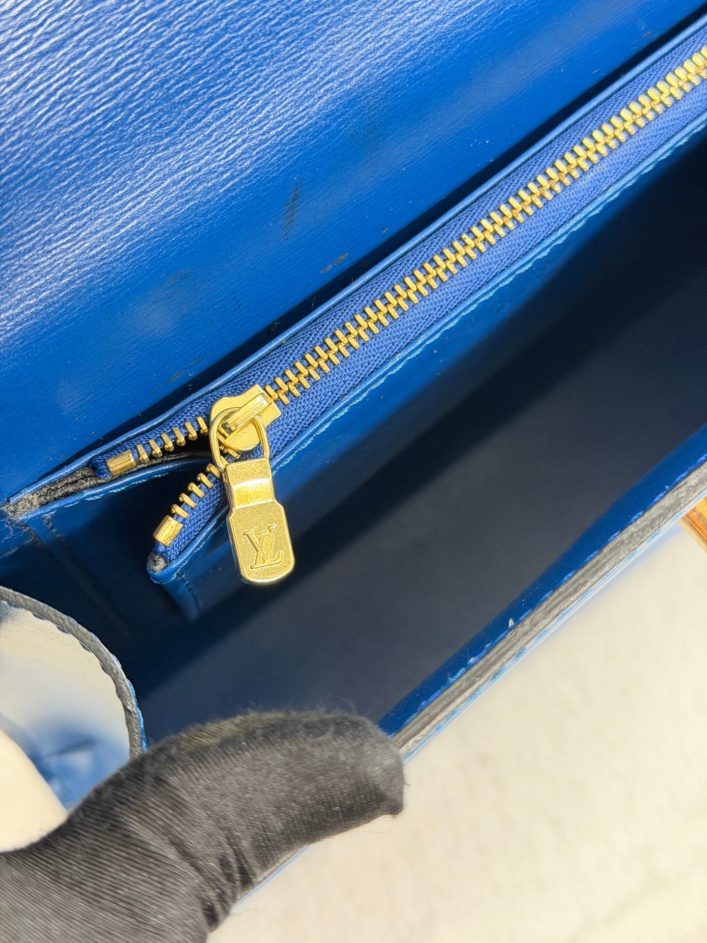 Louis Vuitton Epi Leather Kelly Handbag