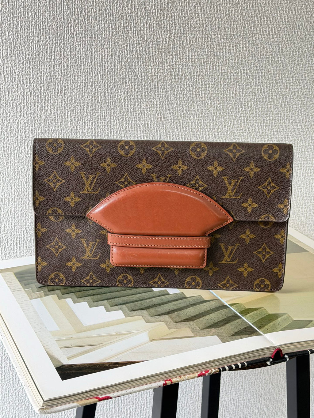 Louis Vuitton Chaillot Clutch