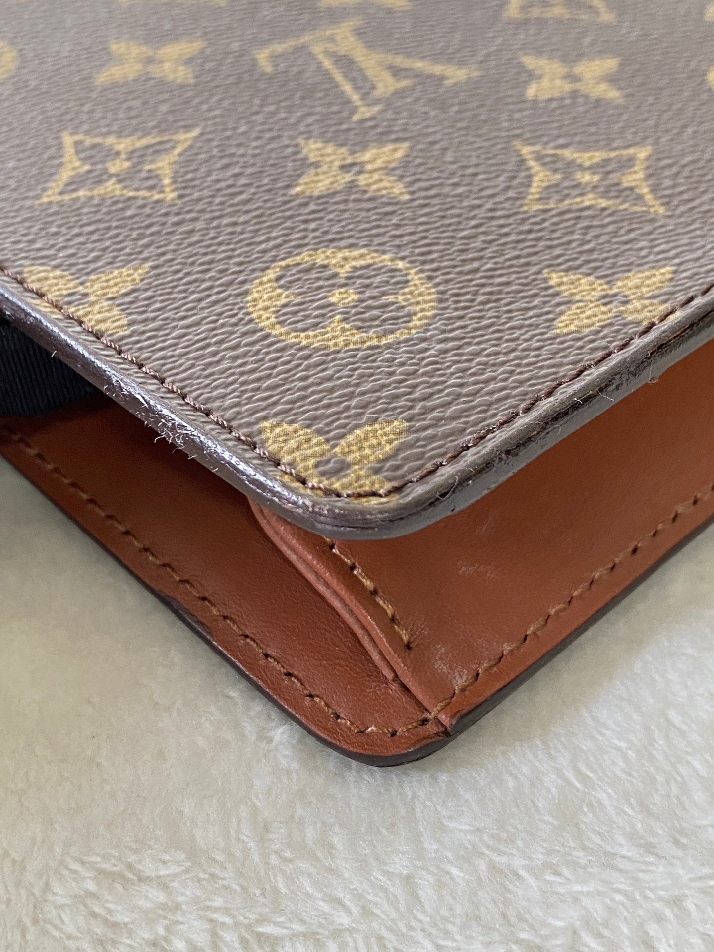 Louis Vuitton Chaillot Clutch