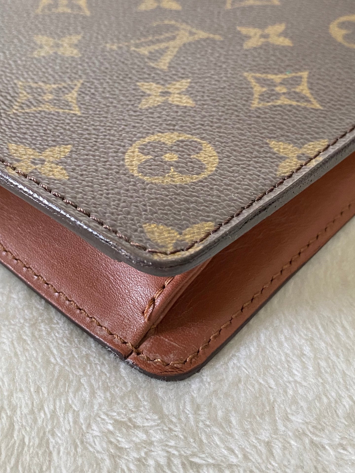 Louis Vuitton Chaillot Clutch
