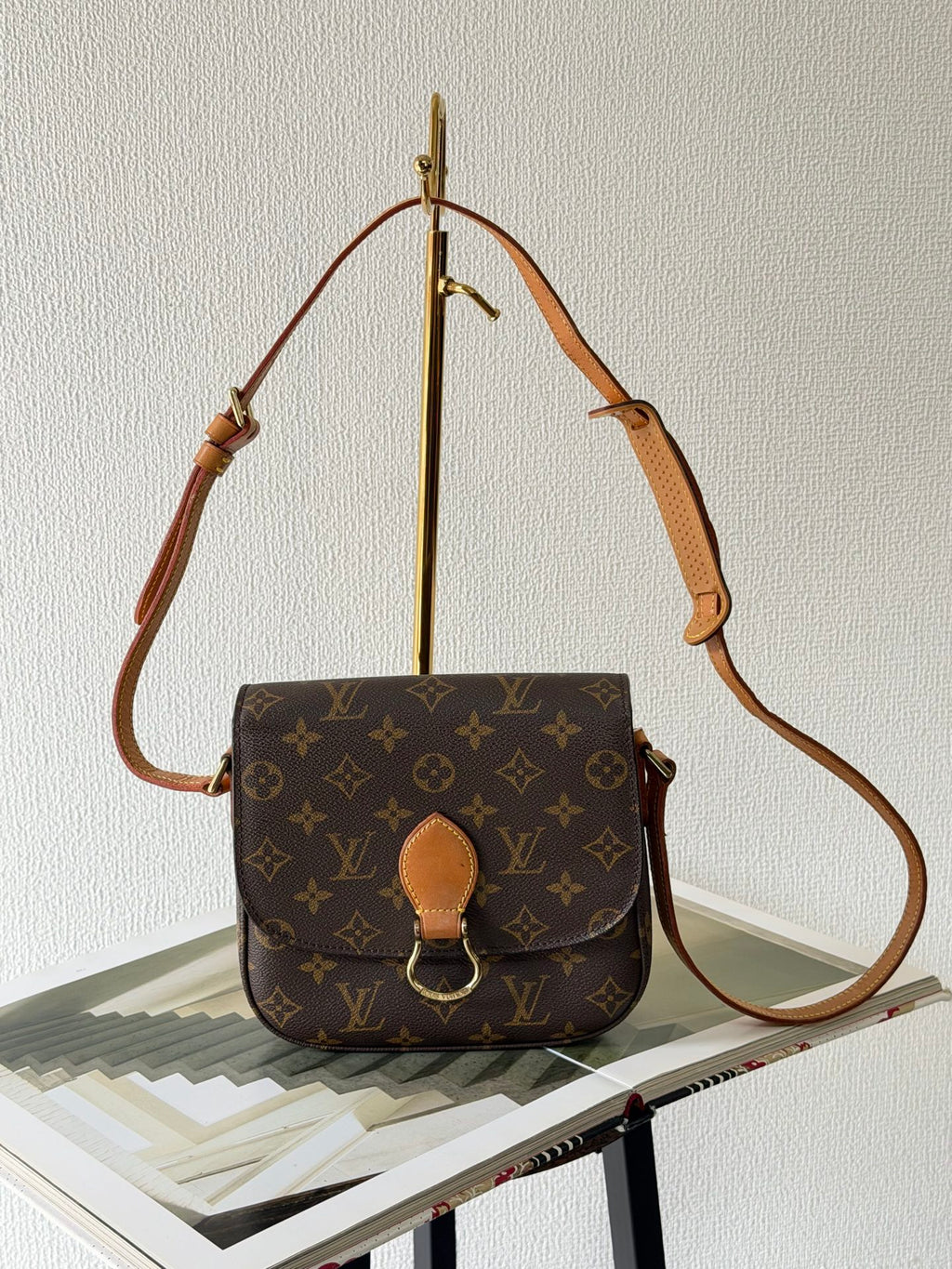 Louis Vuitton Monogram Horseshoe Buckle Saddle Bag