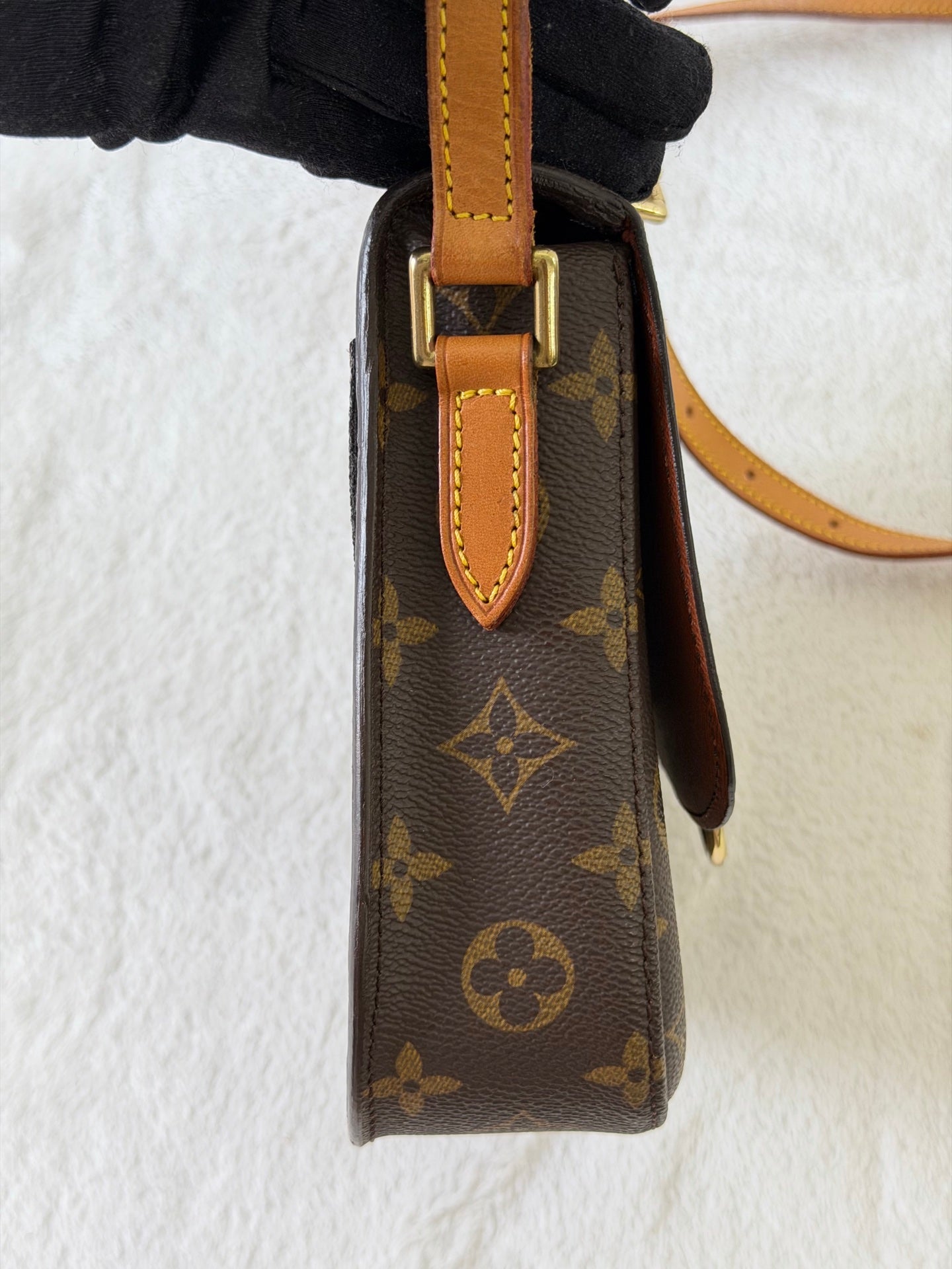 Louis Vuitton Monogram Horseshoe Buckle Saddle Bag