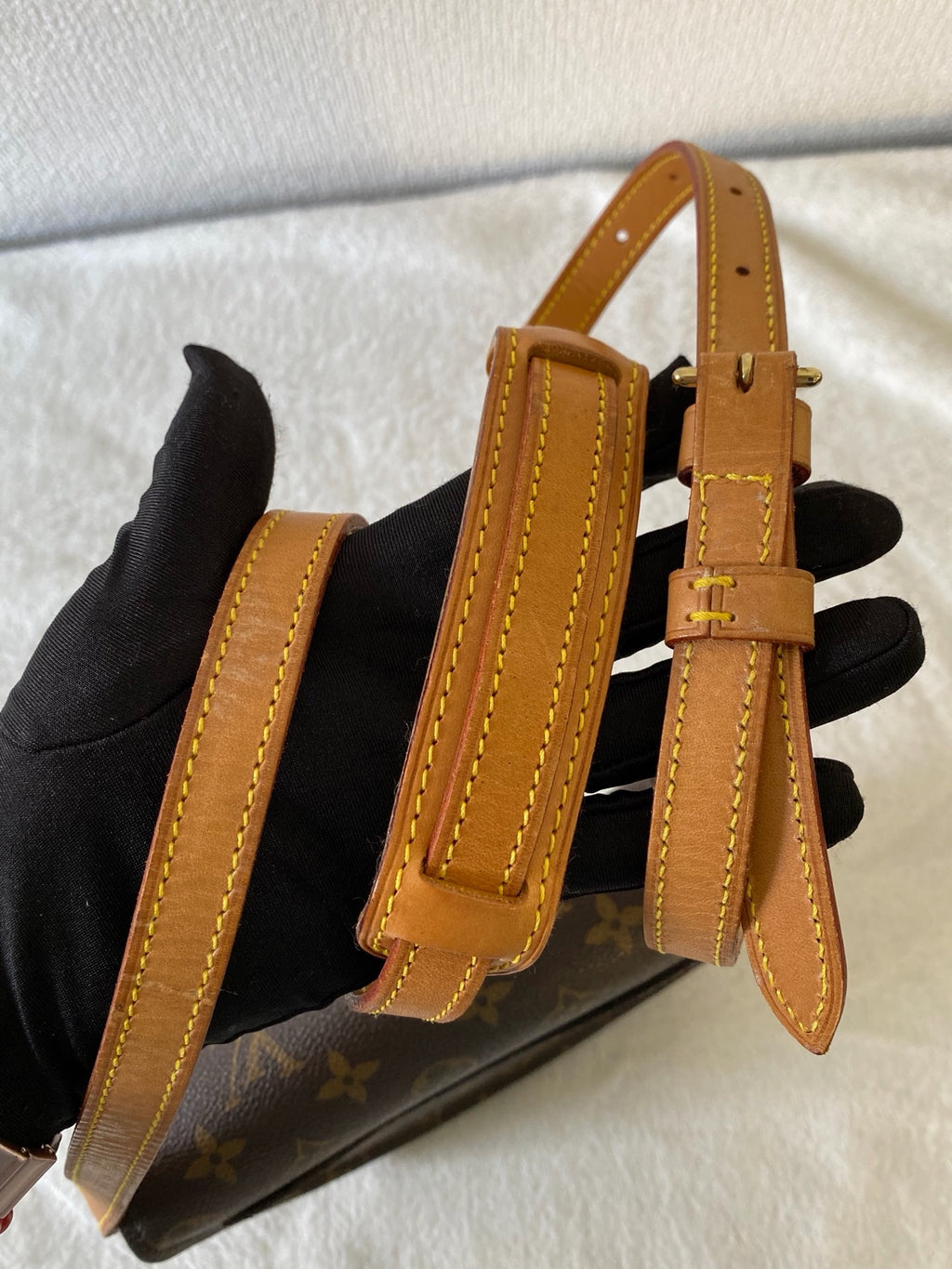 Louis Vuitton Monogram Horseshoe Buckle Saddle Bag