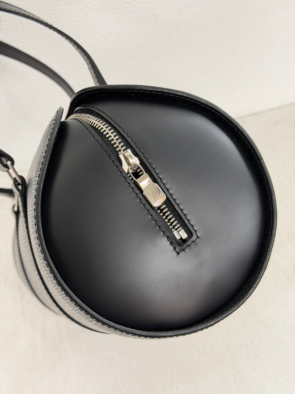 Louis Vuitton Soufflot Epi Handbag  Black Leather LV logo Engraved