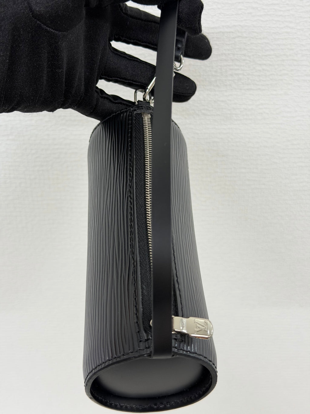 Louis Vuitton Soufflot Epi Handbag  Black Leather LV logo Engraved