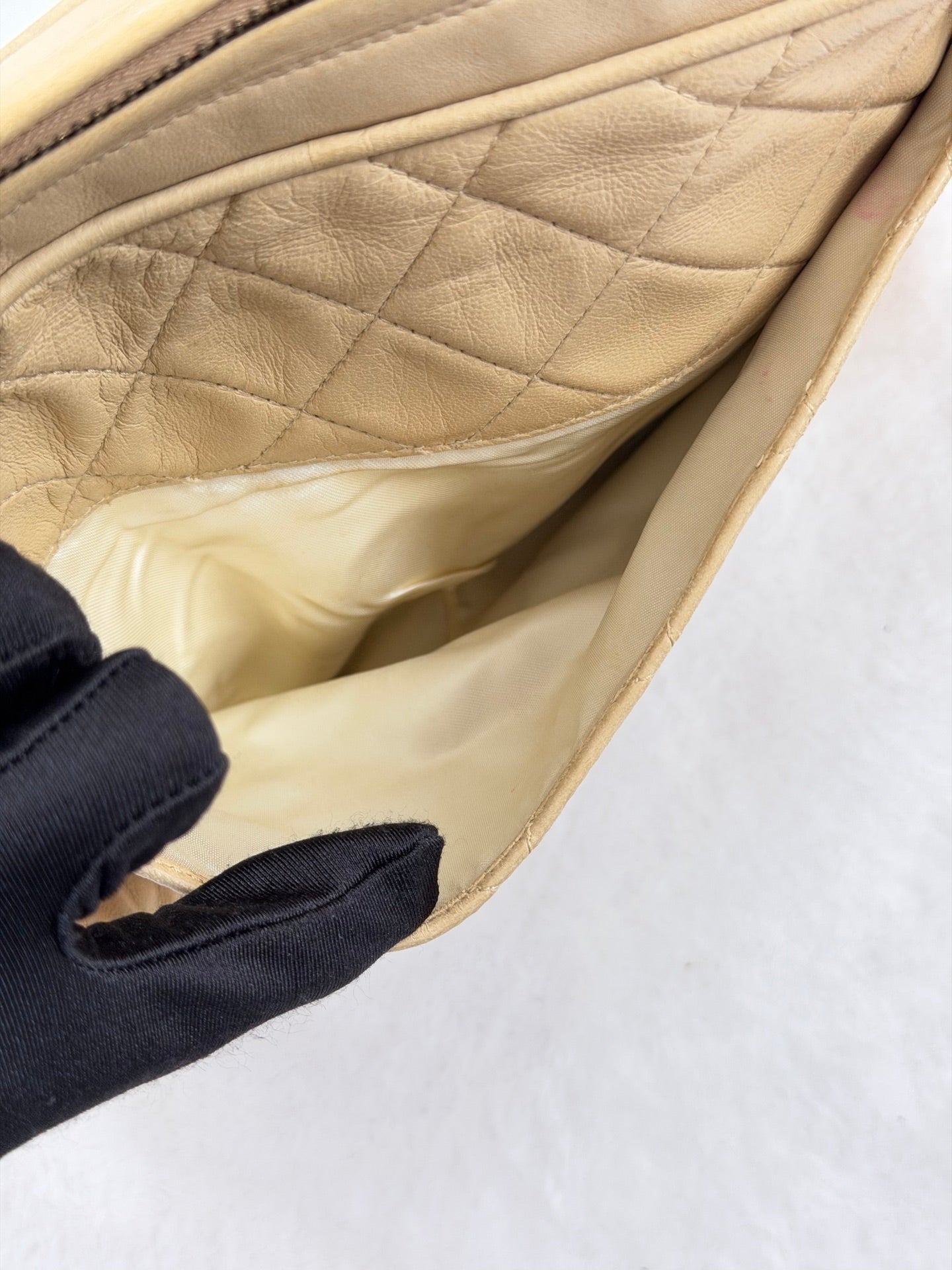 CHANEL Vintage Beige Lambskin Quilted Camera Bag