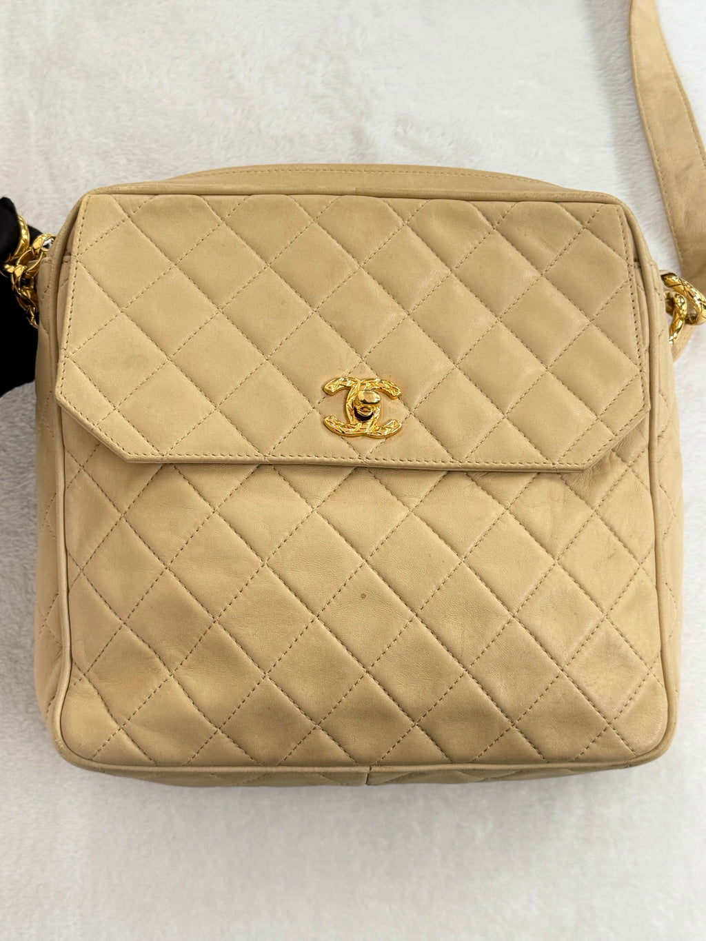 CHANEL Vintage Beige Lambskin Quilted Camera Bag