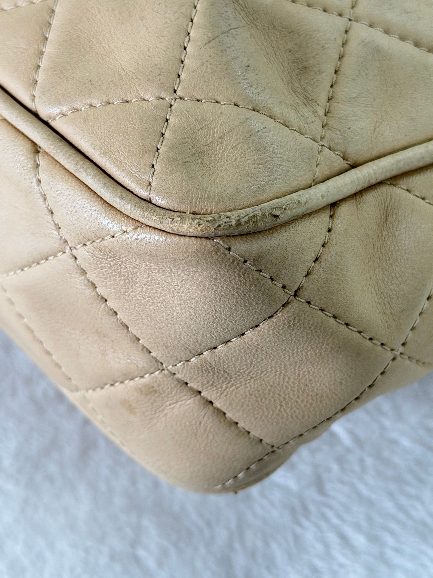CHANEL Vintage Beige Lambskin Quilted Camera Bag